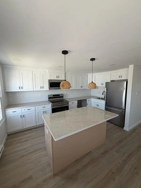 Building Photo - 3200 W Brigantine Ave #4
