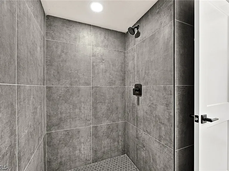 16881 Davis Rd #313 — Photo 15