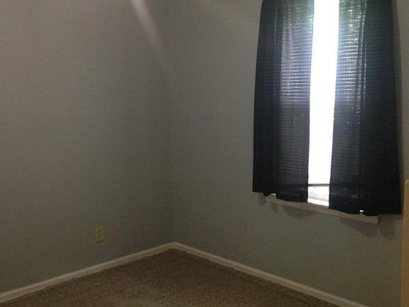 2nd image of 4411 Maggie Ln