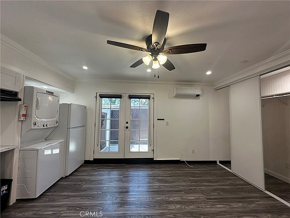 4th image of 320 N Lyman Studio
