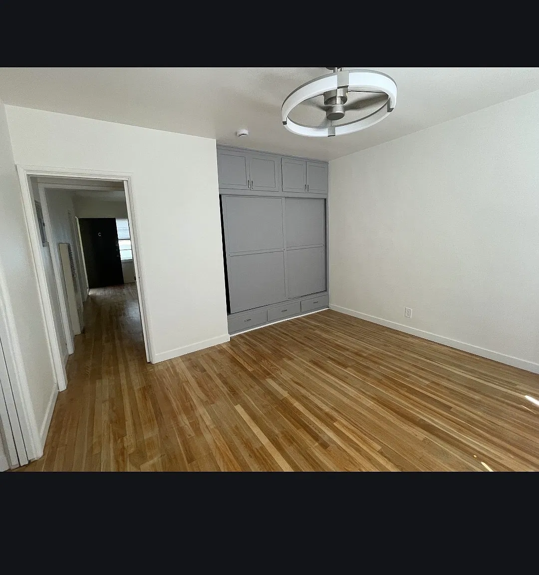 1 bed, 950 sqft, $2,850 — Photo 3