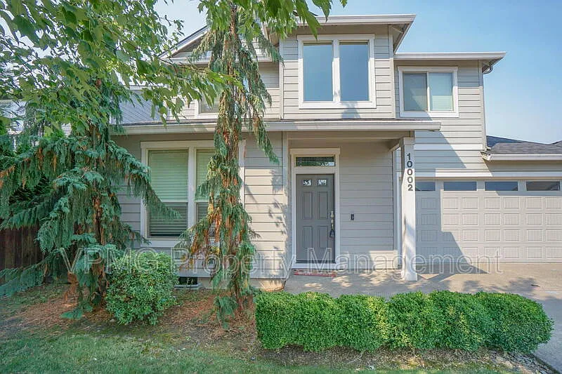 4 bed, 2.5 bath, 2161 sqft, $3,295 — Photo 4