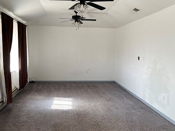 4th image of 223 County Road 402