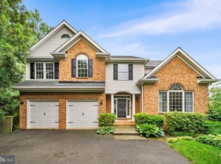 813 Fulton Ave, Falls Church, VA 22046