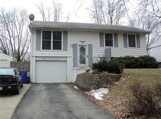 3121 Carriage Dr SW, Cedar Rapids, IA 52404