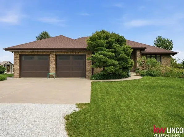 17100 Van Dorn St, Walton, NE 68461