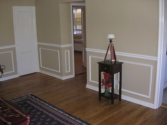 2nd image of 376 Claremont Ave #1ST