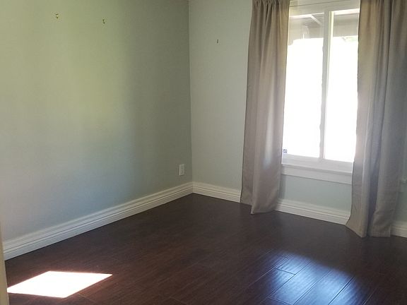 4th image of 2264 Overland Ave APT A