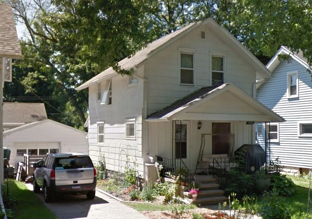 1916 Beal Ave photo 1
