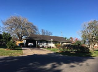 1023 Wilson Dr, Rosenberg, TX 77471