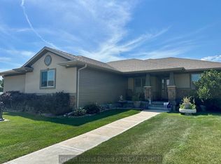 1604 Meadow Rd, Grand Island, NE 68803
