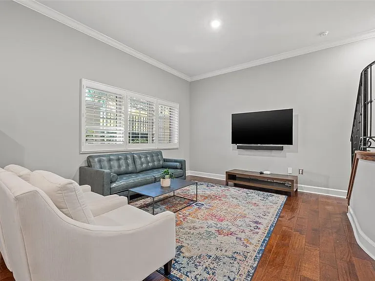 300 Beach Dr NE #305 — Photo 4