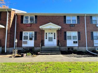 484 Radmere Rd #B, Cheshire, CT 06410