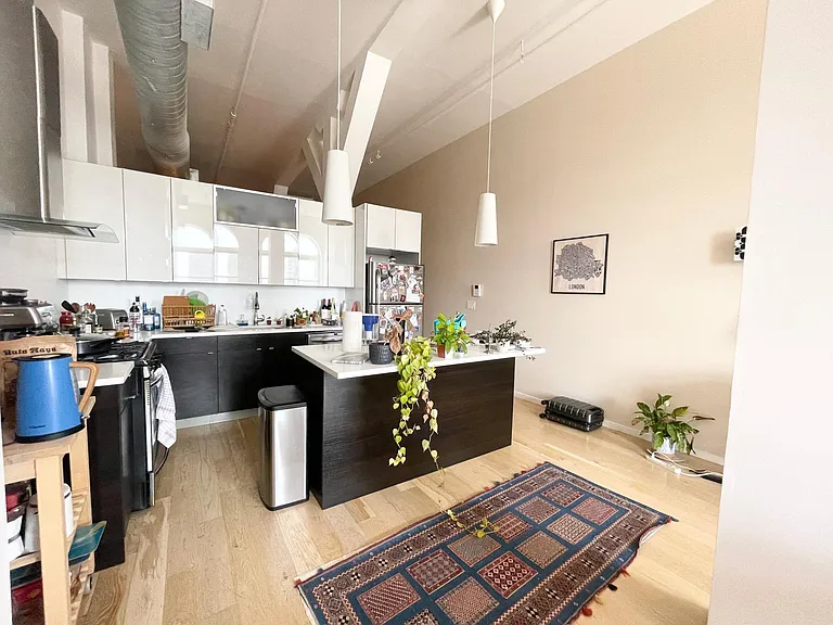 728 Market St #605 — Photo 37