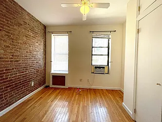 Rented by Century 21 Premier 