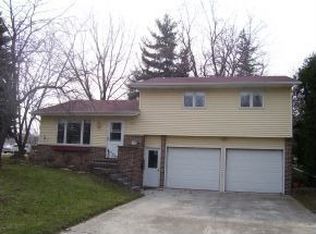 219 School St, Chilton, WI 53014