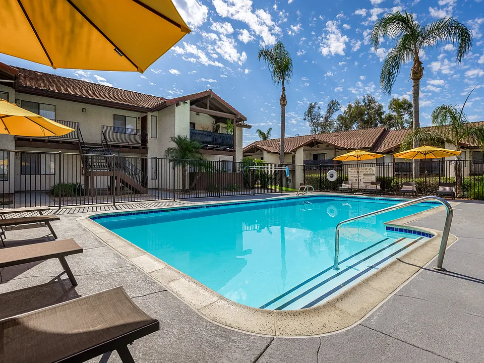Creekside Village