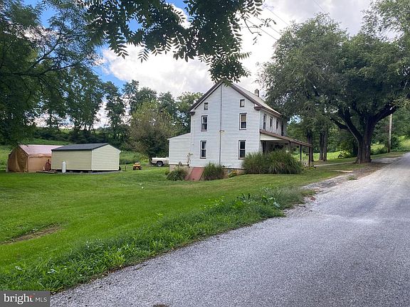 3rd image of 10400 Enfield Rd