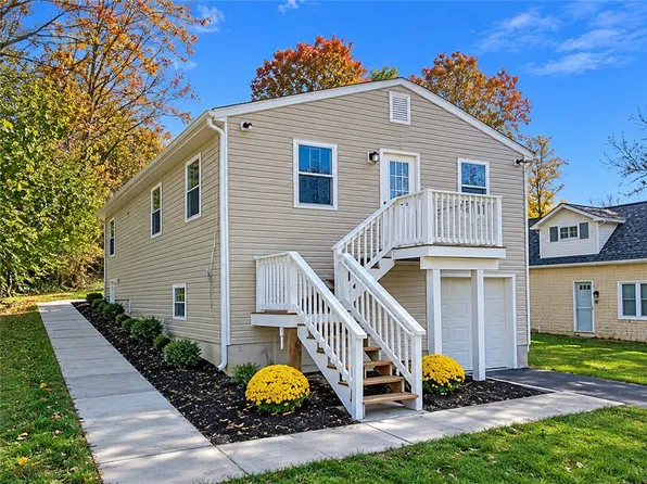 7322 Hutchinson Rd, Elizabeth, PA 15037