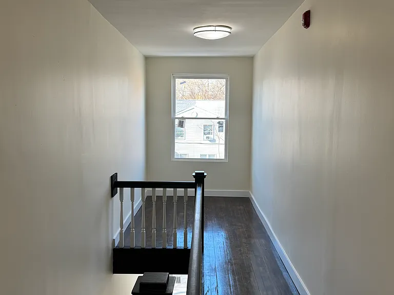 18 Enfield St #2S — Photo 17