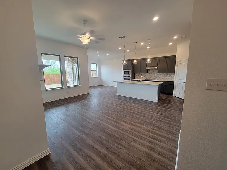 1633 Pine Valley Dr — Photo 15