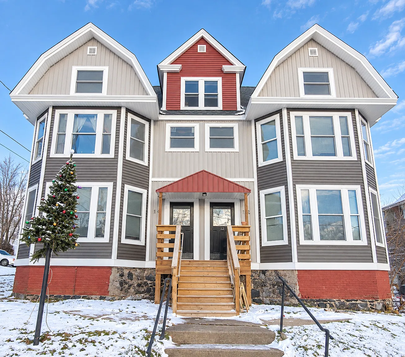 N 19th Ave E, Duluth — Photo 1