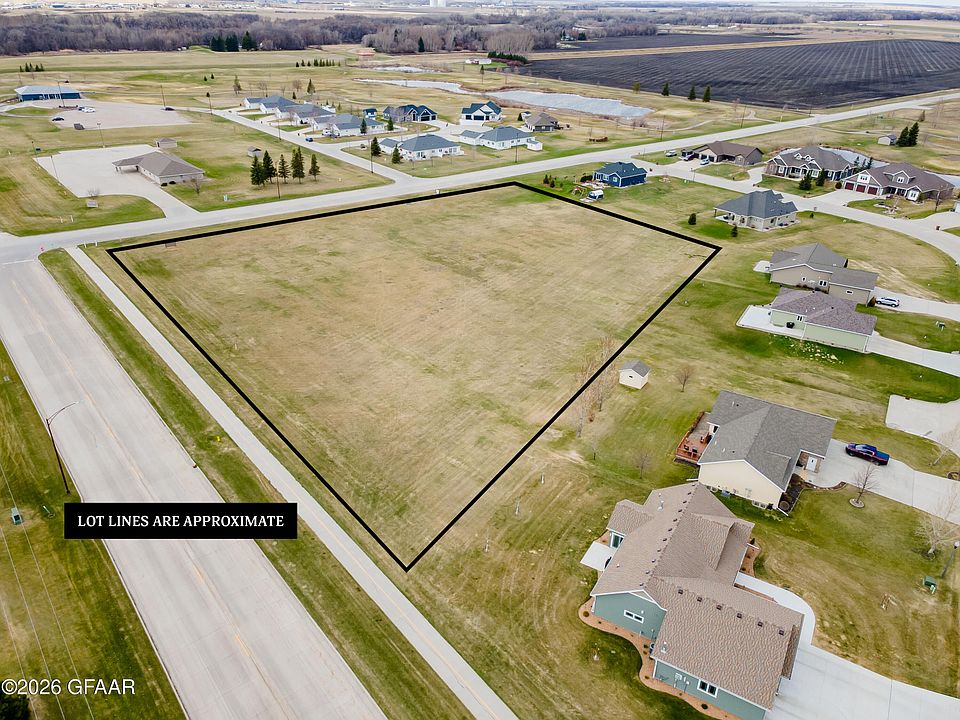 1st image of 7 E Grand Frks