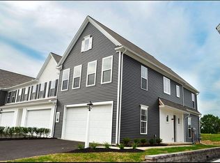 649 Stoverdale Rd, Hummelstown, PA 17036