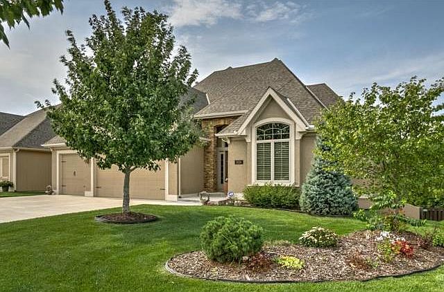 1st image of 3120 NE 91st Pl
