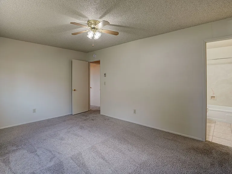 585 Mosher Ln — Photo 17