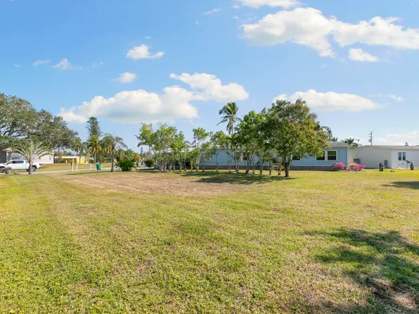 147 Rookery Rd, Naples, FL 34114