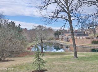 1104 Chamberlain Hill Rd, Windy Hills, KY 40207