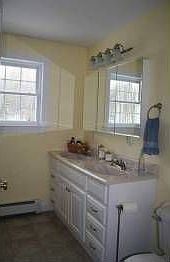 3rd image of 9 Farley Ln