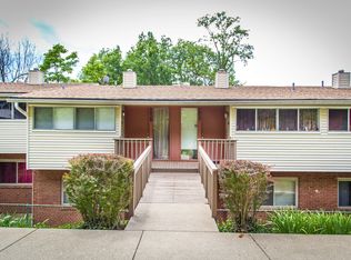 2831 Burkhart Ave, Cincinnati, OH 45213