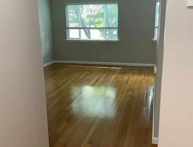 141 Montecito Ave — Photo 4
