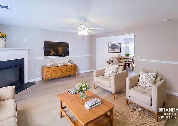 5th image of 249 Coral Cir