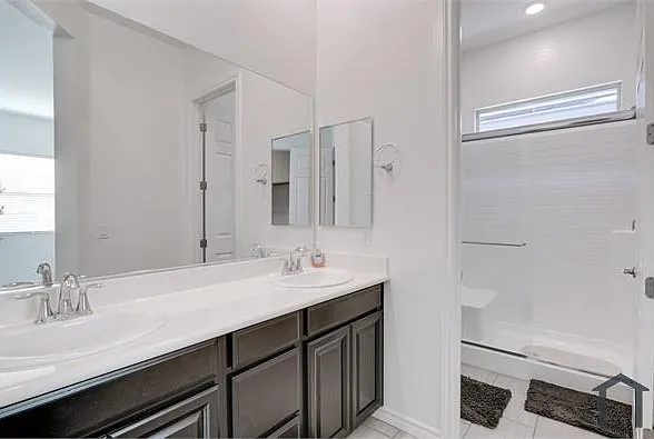 209 Coltrane Canyon Ave — Photo 4
