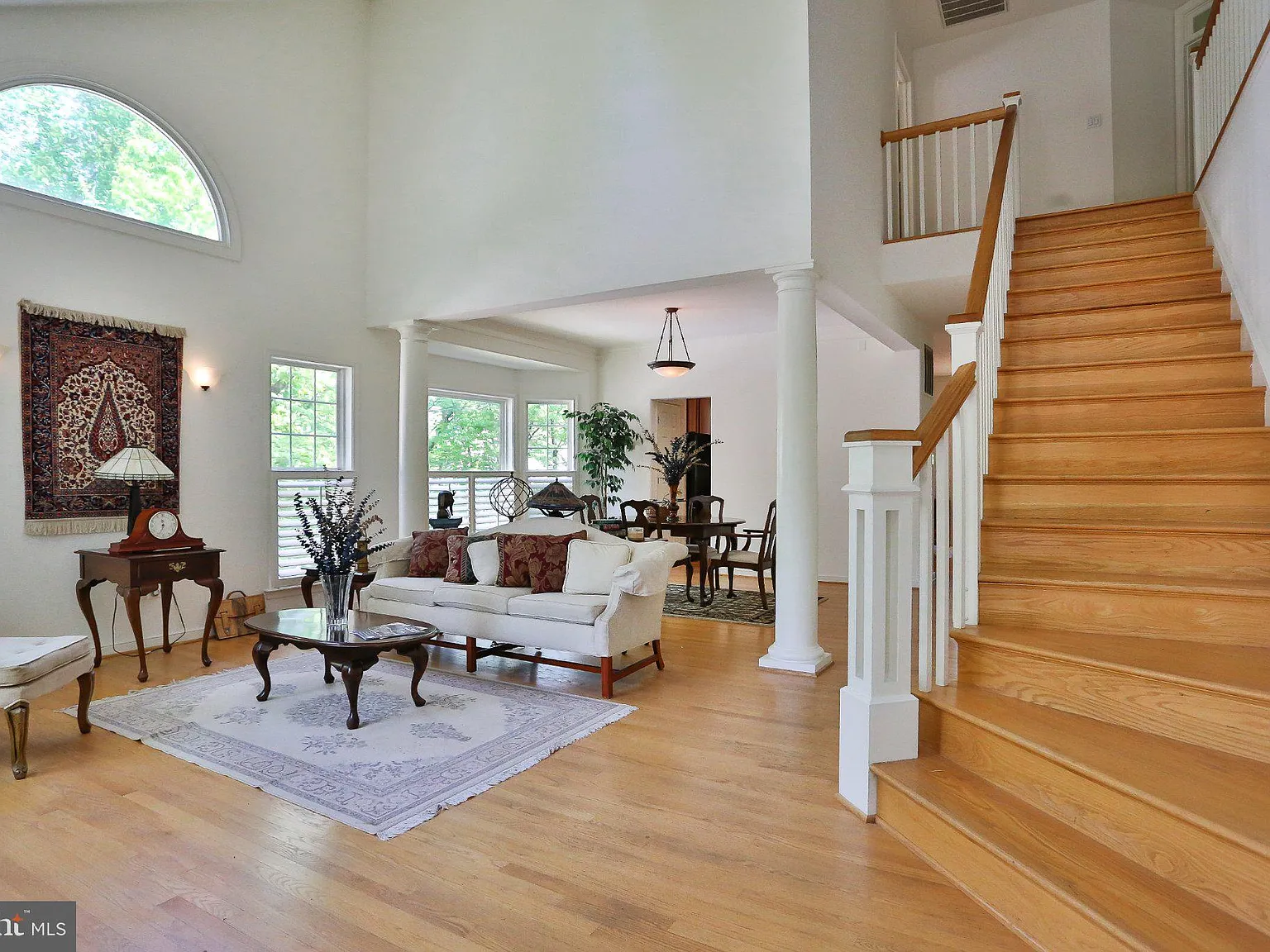4 bed, 3.5 bath, 3692 sqft, $3,850 — Photo 2