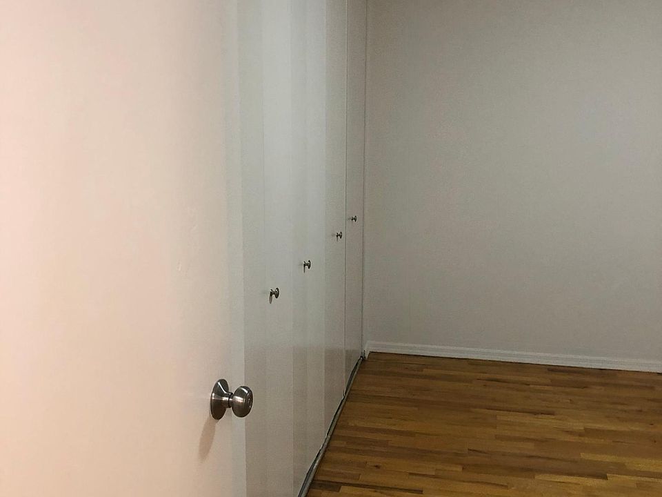 1st image of 20506 42nd Ave #111
