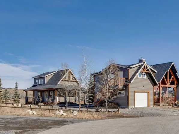 240 Cottageclub Cres, Rocky View County, AB T0L 1N0