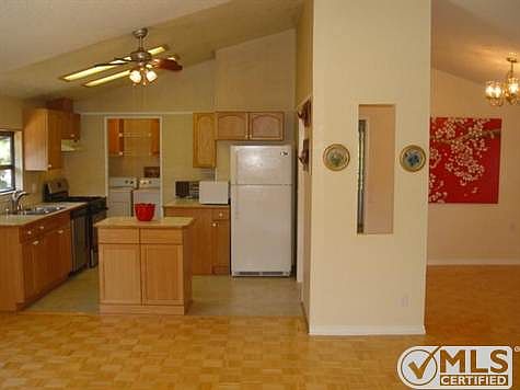 4th image of 14955 Avenida Venusto Unit 90