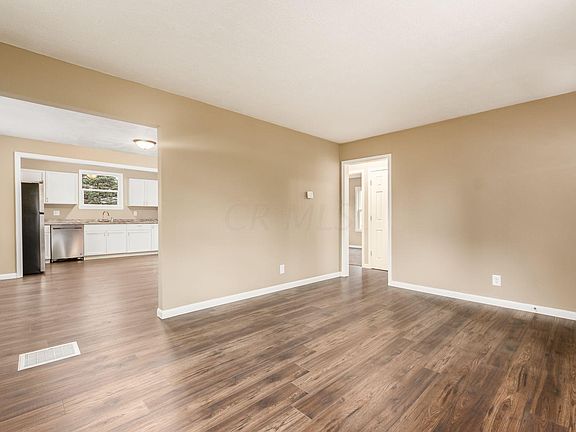 4th image of 1184 Carolyn Ave