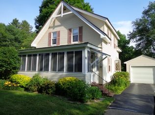 12 Moore St, Enfield, NH 03748