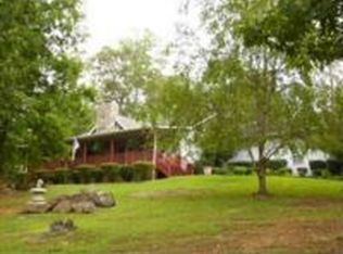 815 Paradise Valley Rd, Cleveland, GA 30528
