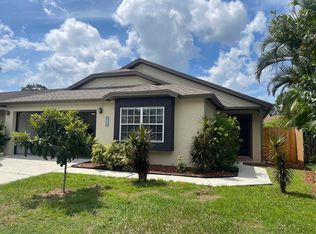1442 Tiverton Dr, Brandon, FL 33511