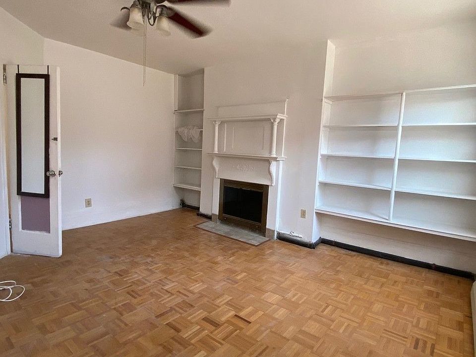 1st image of 200 Bedford Ave APT 3