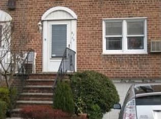 6733 198th St, Fresh Meadows, NY 11365