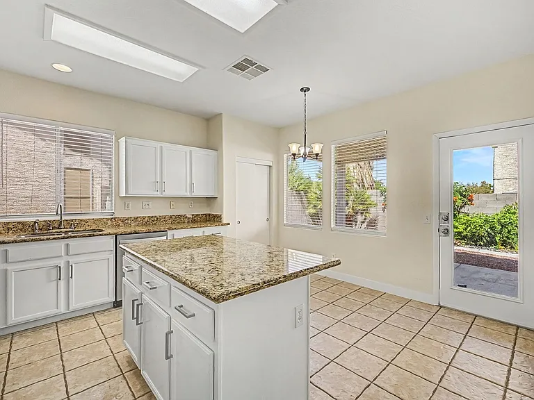 7804 Amulet St — Photo 13