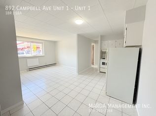 892 Campbell Ave Unit 1, Windsor, ON N9B 2H9