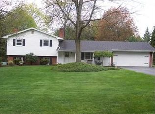 181 Randall Dr, New Castle, PA 16105